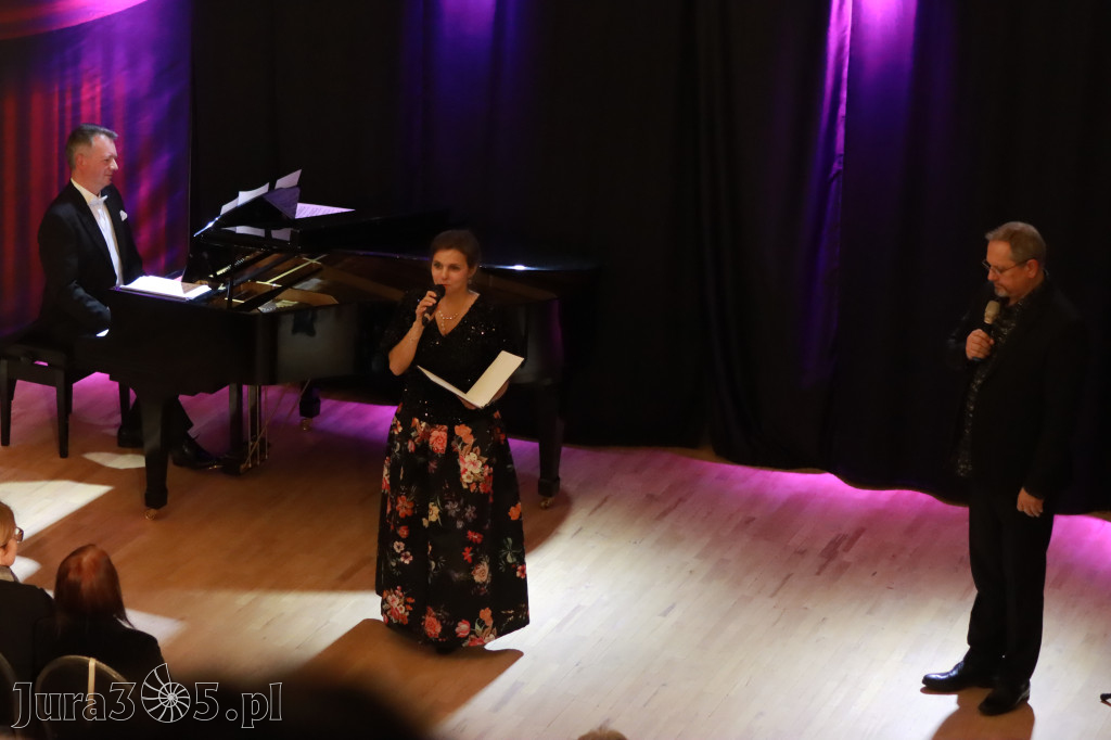 Fotorelacja: Muzyczne Święto Niepodległości z Filharmonią Jurajską w Zawierciu