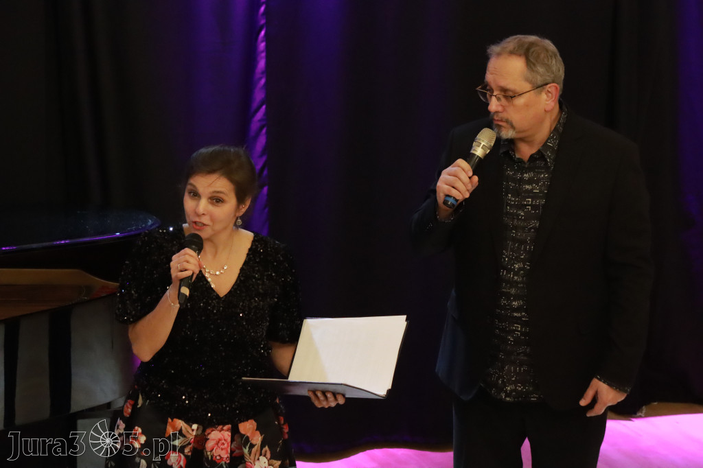 Fotorelacja: Muzyczne Święto Niepodległości z Filharmonią Jurajską w Zawierciu