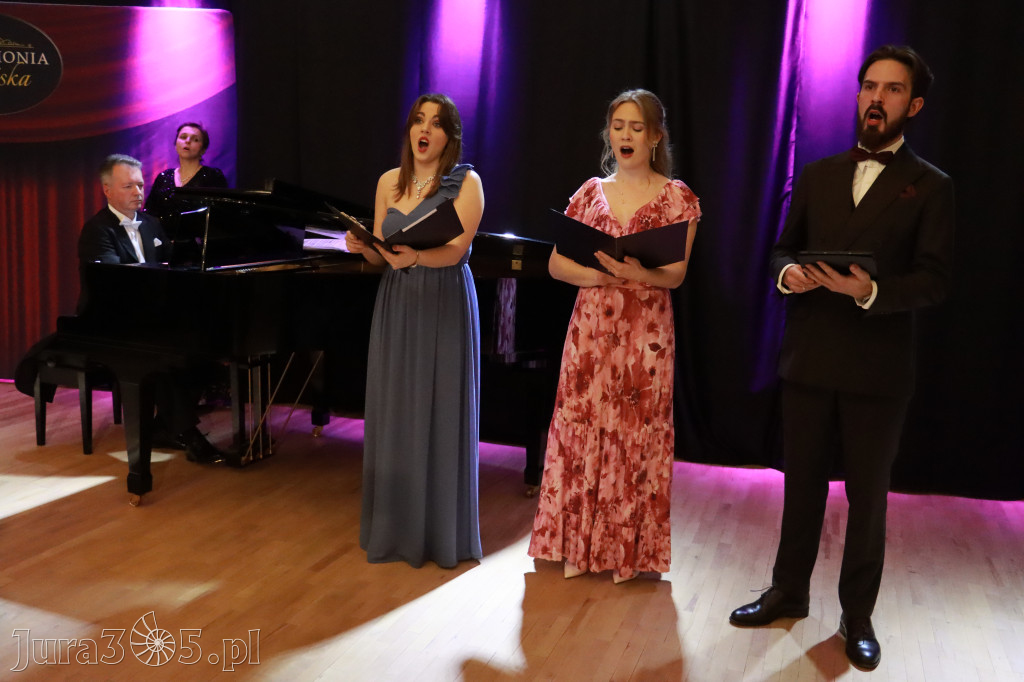 Fotorelacja: Muzyczne Święto Niepodległości z Filharmonią Jurajską w Zawierciu