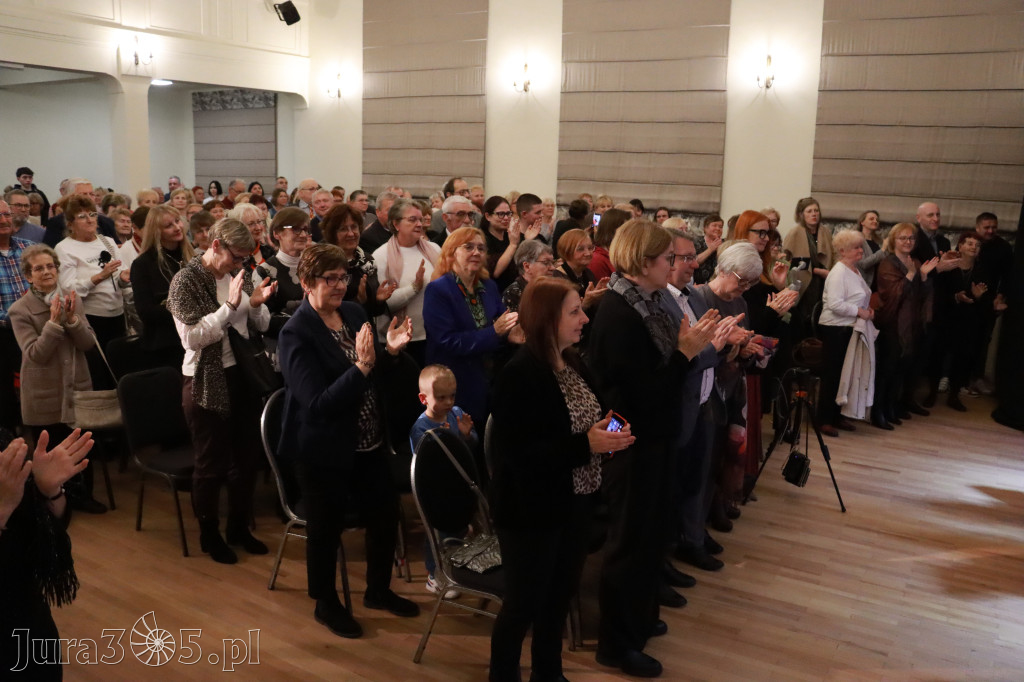 Fotorelacja: Muzyczne Święto Niepodległości z Filharmonią Jurajską w Zawierciu