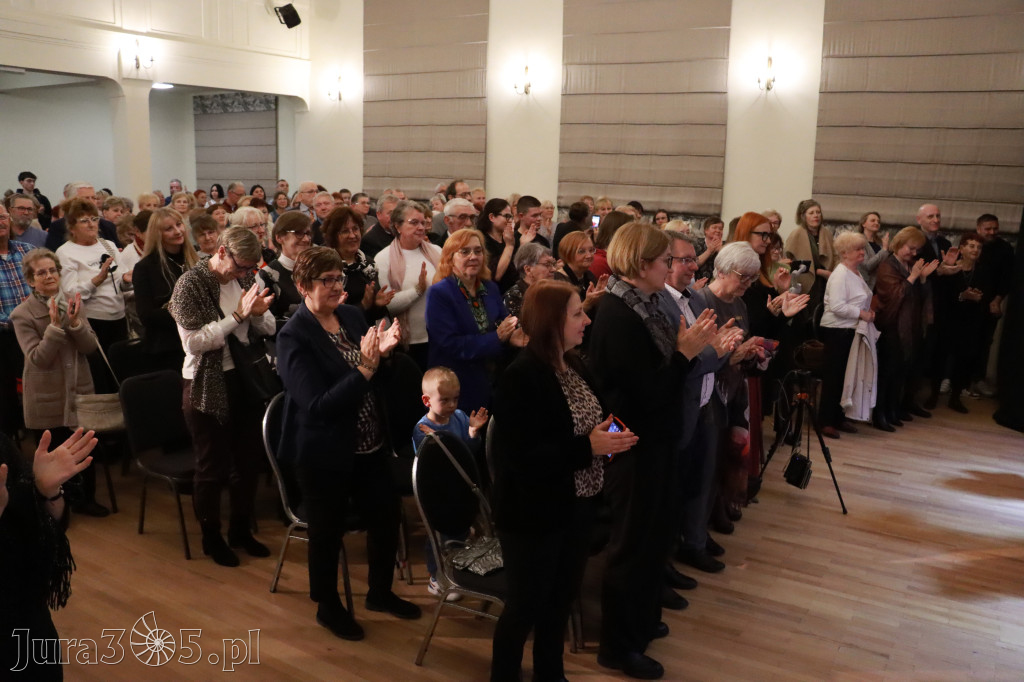Fotorelacja: Muzyczne Święto Niepodległości z Filharmonią Jurajską w Zawierciu