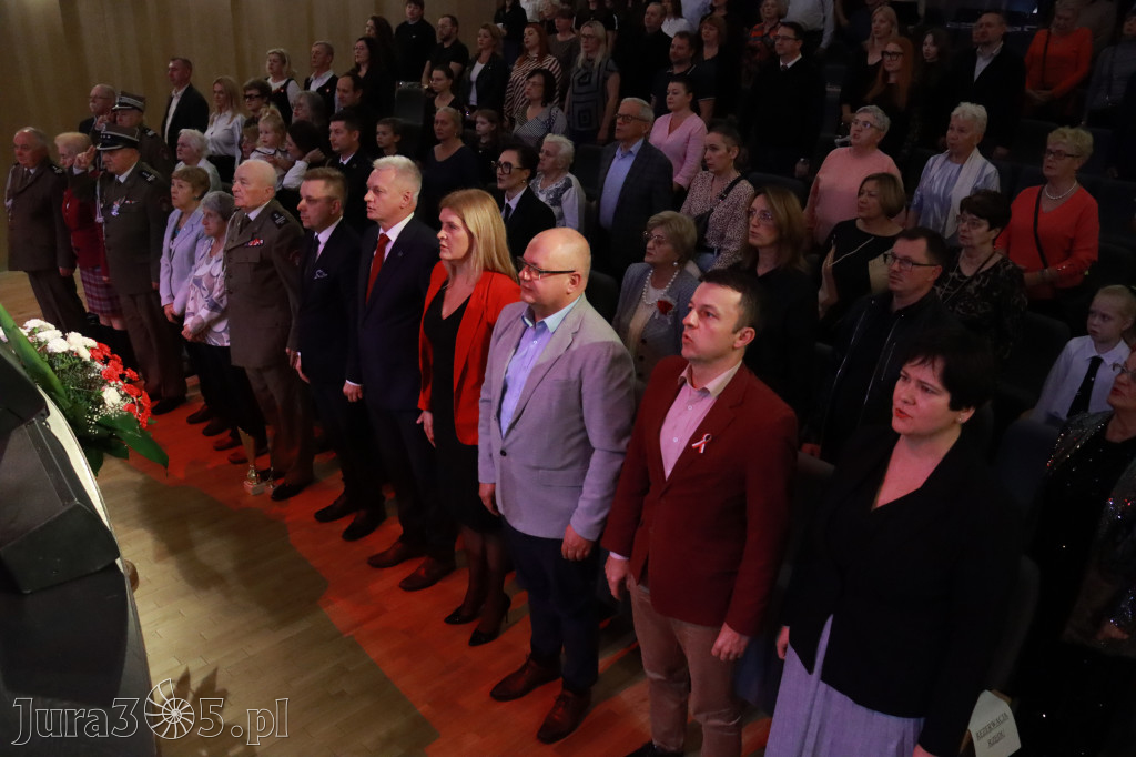 Fotorelacja I: XXVIII Wojewódzki Festiwal Pieśni Patriotycznej w Myszkowie