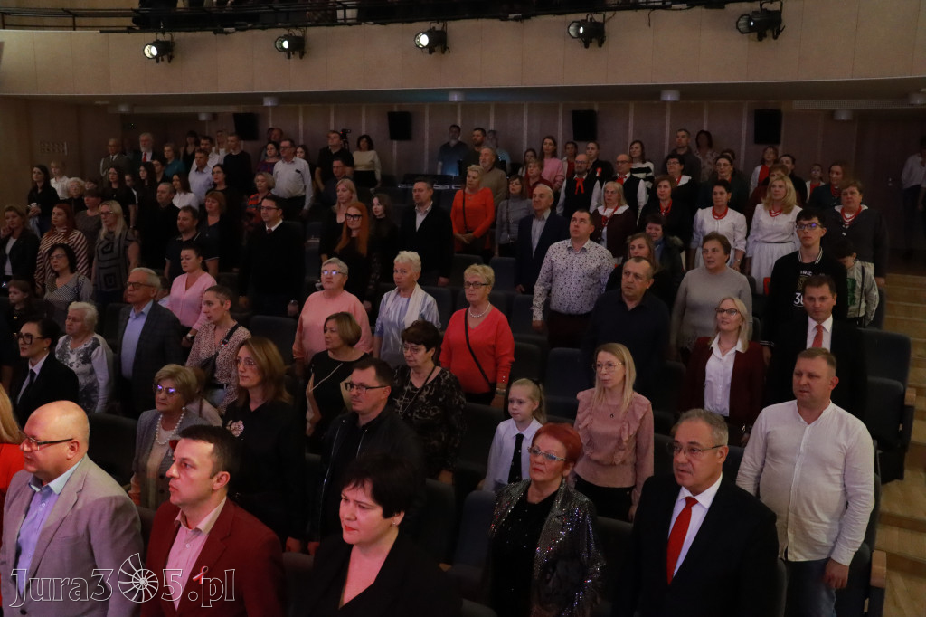 Fotorelacja I: XXVIII Wojewódzki Festiwal Pieśni Patriotycznej w Myszkowie