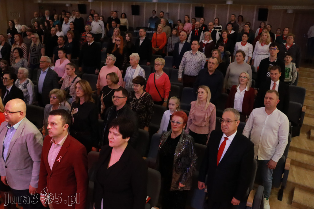 Fotorelacja I: XXVIII Wojewódzki Festiwal Pieśni Patriotycznej w Myszkowie