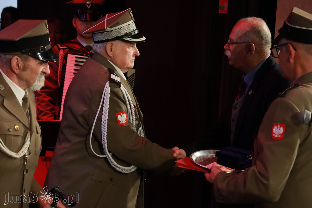 Fotorelacja I: XXVIII Wojewódzki Festiwal Pieśni Patriotycznej w Myszkowie
