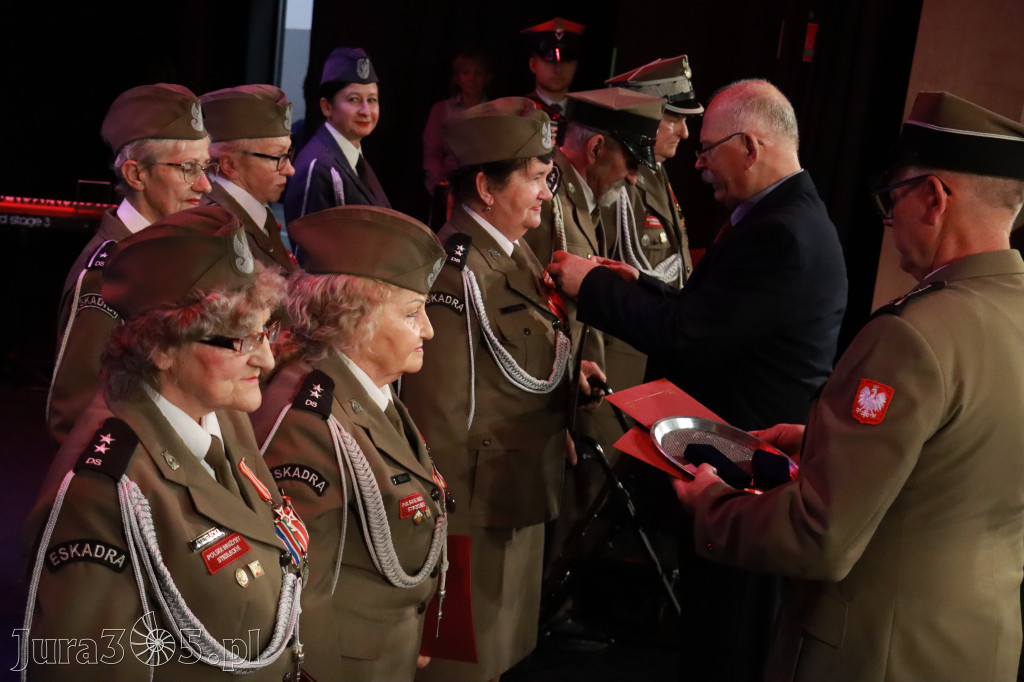 Fotorelacja I: XXVIII Wojewódzki Festiwal Pieśni Patriotycznej w Myszkowie