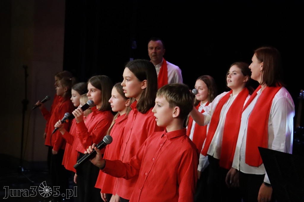 Fotorelacja I: XXVIII Wojewódzki Festiwal Pieśni Patriotycznej w Myszkowie