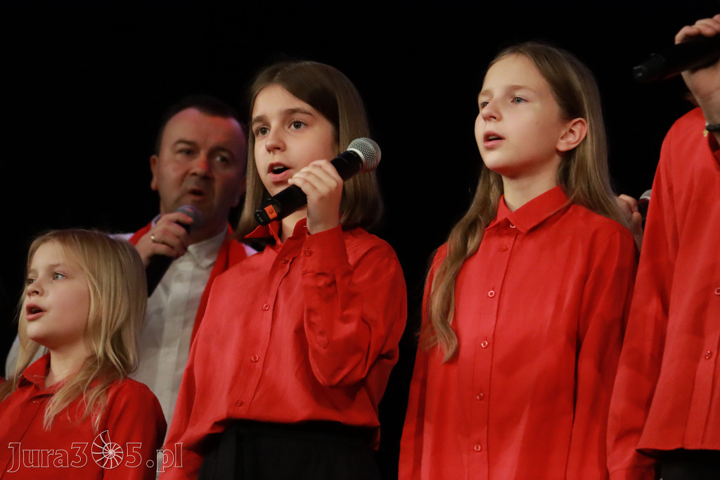 Fotorelacja I: XXVIII Wojewódzki Festiwal Pieśni Patriotycznej w Myszkowie