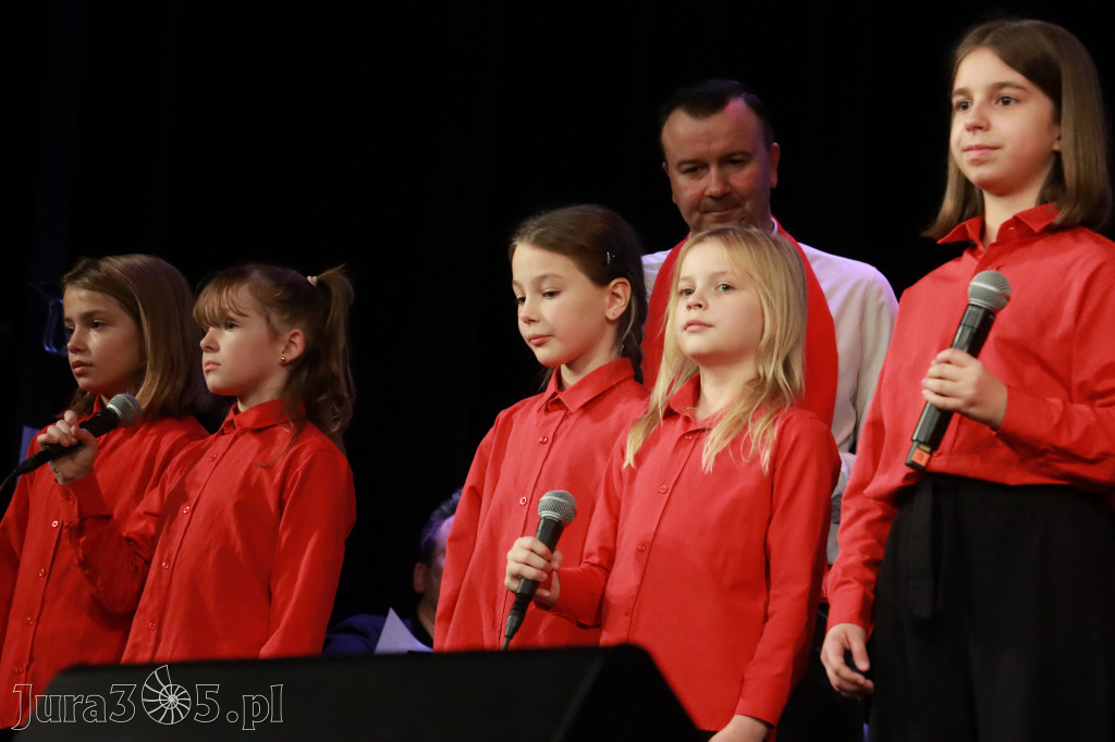 Fotorelacja I: XXVIII Wojewódzki Festiwal Pieśni Patriotycznej w Myszkowie