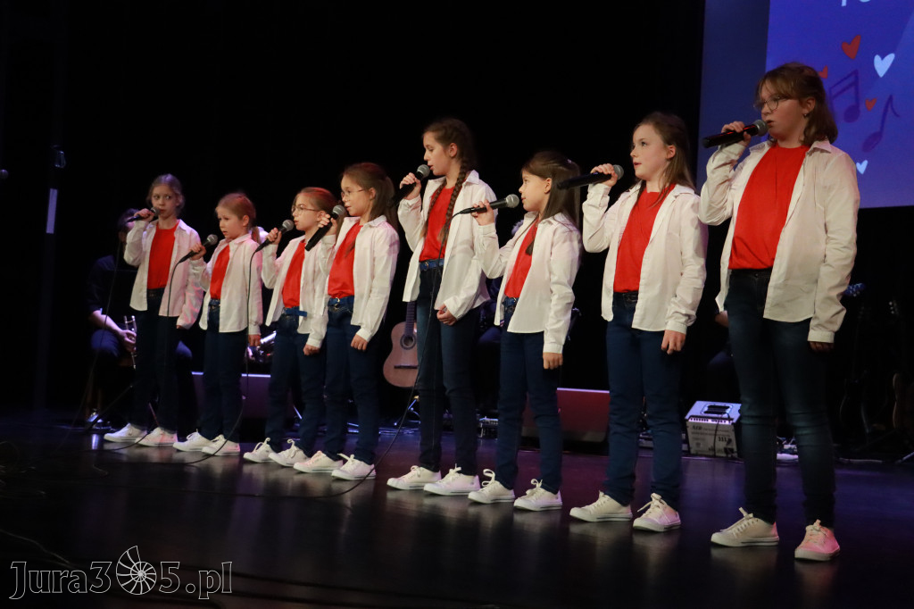 Fotorelacja II: XXVIII Wojewódzki Festiwal Pieśni Patriotycznej w Myszkowie