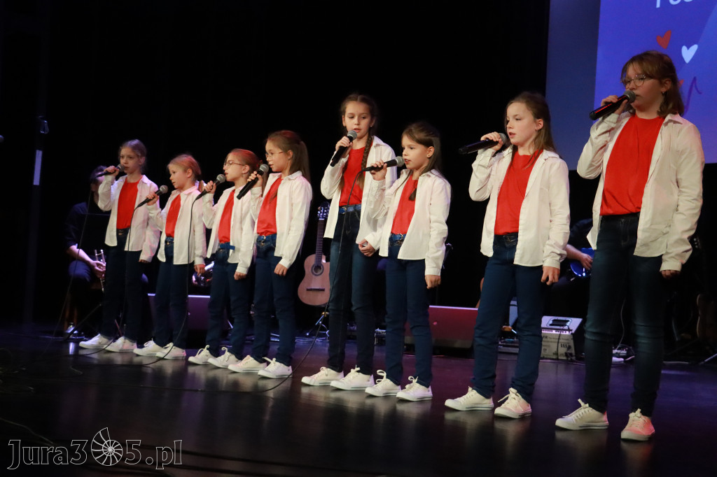 Fotorelacja II: XXVIII Wojewódzki Festiwal Pieśni Patriotycznej w Myszkowie