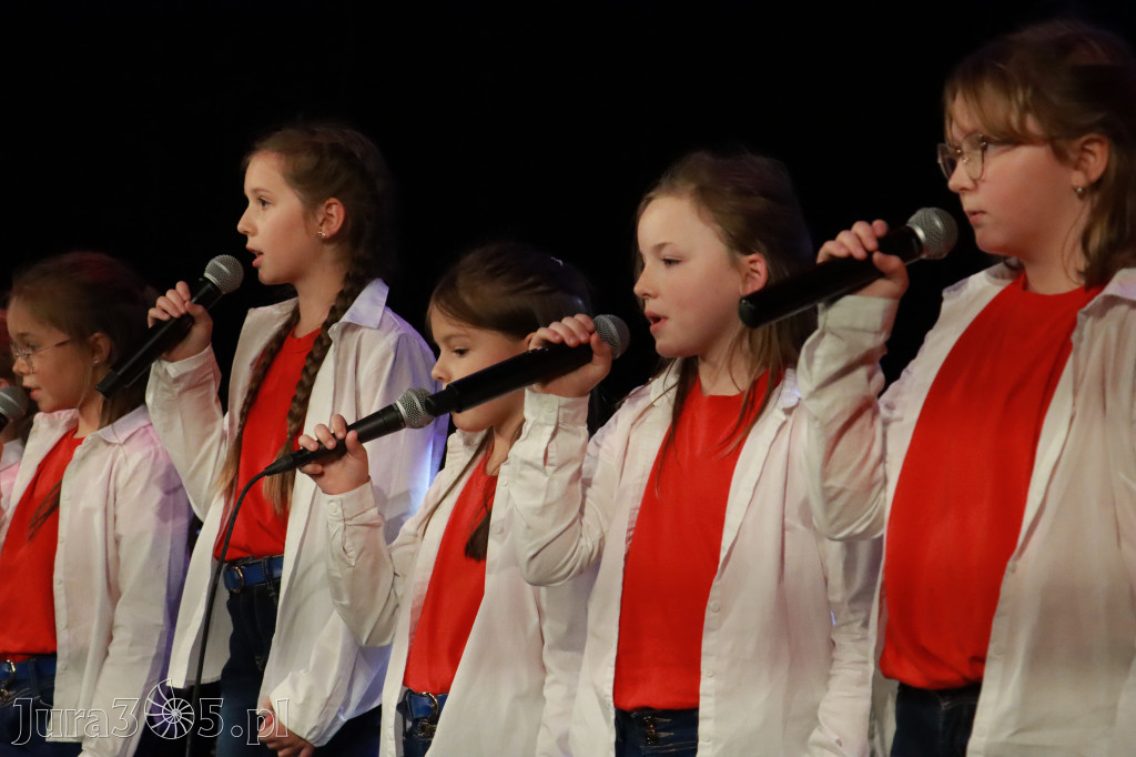 Fotorelacja II: XXVIII Wojewódzki Festiwal Pieśni Patriotycznej w Myszkowie