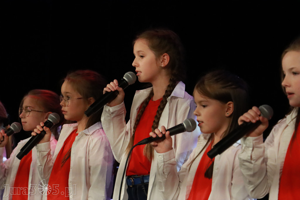Fotorelacja II: XXVIII Wojewódzki Festiwal Pieśni Patriotycznej w Myszkowie