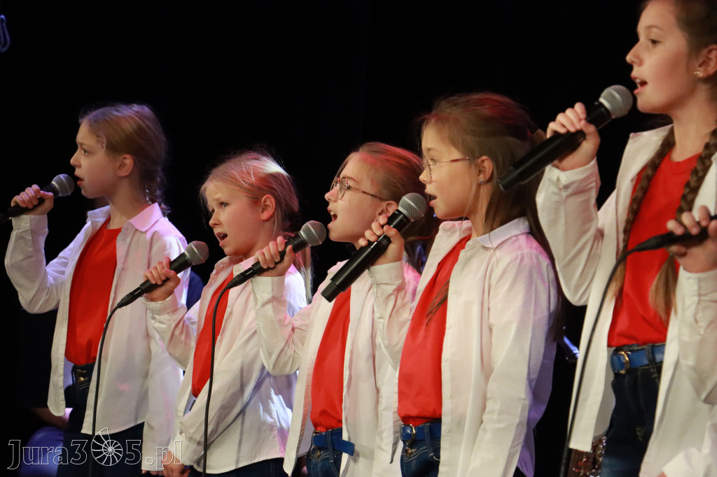 Fotorelacja II: XXVIII Wojewódzki Festiwal Pieśni Patriotycznej w Myszkowie