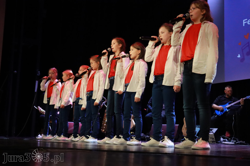 Fotorelacja II: XXVIII Wojewódzki Festiwal Pieśni Patriotycznej w Myszkowie