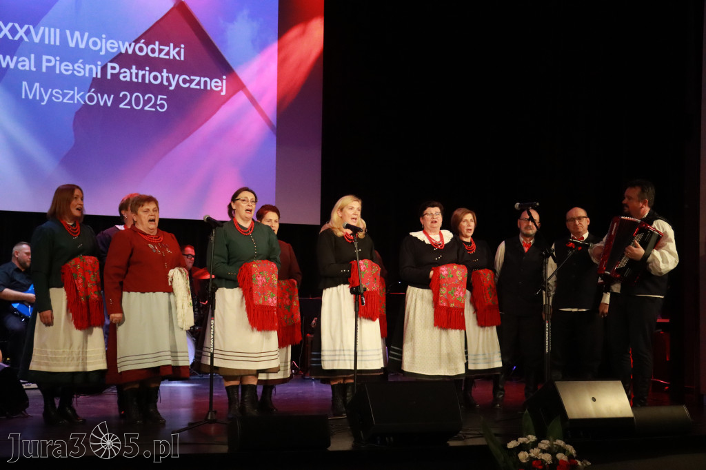 Fotorelacja II: XXVIII Wojewódzki Festiwal Pieśni Patriotycznej w Myszkowie