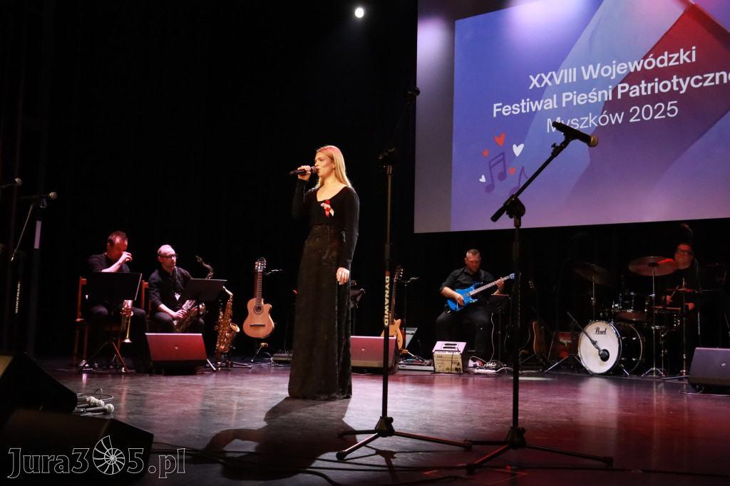 Fotorelacja II: XXVIII Wojewódzki Festiwal Pieśni Patriotycznej w Myszkowie