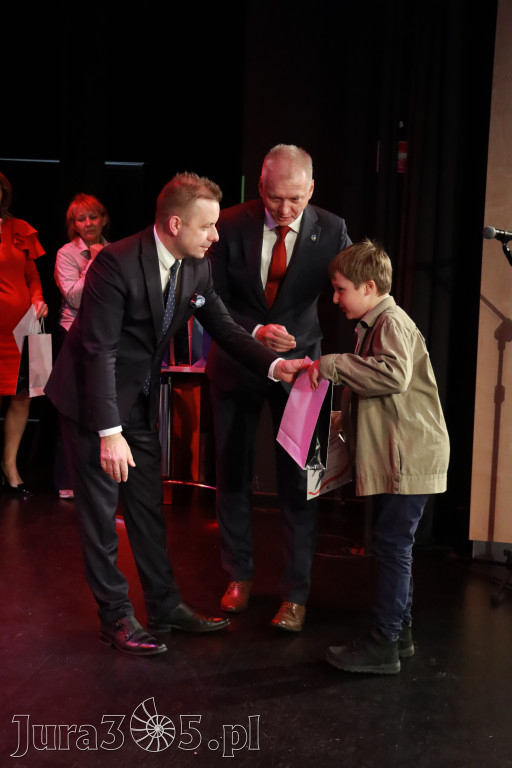Fotorelacja II: XXVIII Wojewódzki Festiwal Pieśni Patriotycznej w Myszkowie