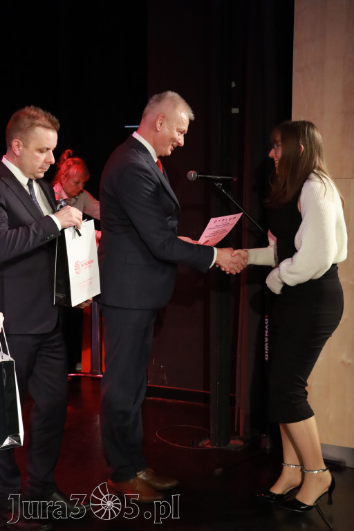 Fotorelacja II: XXVIII Wojewódzki Festiwal Pieśni Patriotycznej w Myszkowie