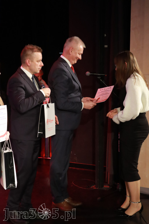 Fotorelacja II: XXVIII Wojewódzki Festiwal Pieśni Patriotycznej w Myszkowie