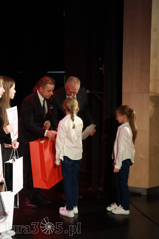 Fotorelacja II: XXVIII Wojewódzki Festiwal Pieśni Patriotycznej w Myszkowie