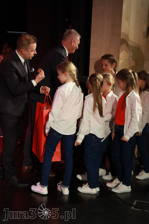Fotorelacja II: XXVIII Wojewódzki Festiwal Pieśni Patriotycznej w Myszkowie