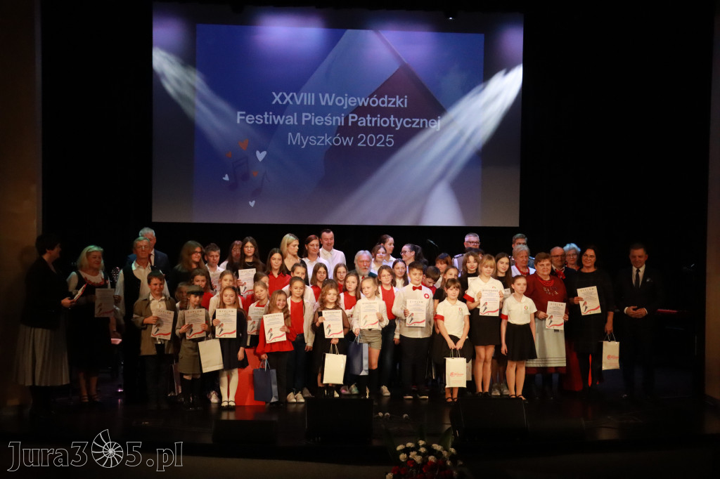 Fotorelacja II: XXVIII Wojewódzki Festiwal Pieśni Patriotycznej w Myszkowie