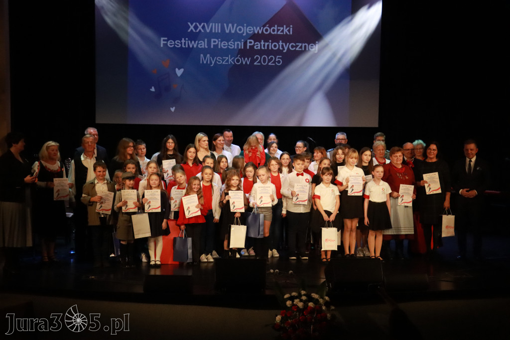 Fotorelacja II: XXVIII Wojewódzki Festiwal Pieśni Patriotycznej w Myszkowie