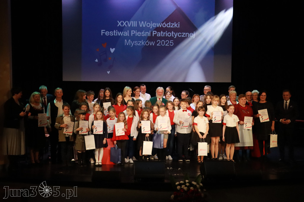 Fotorelacja II: XXVIII Wojewódzki Festiwal Pieśni Patriotycznej w Myszkowie