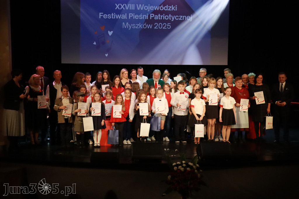 Fotorelacja II: XXVIII Wojewódzki Festiwal Pieśni Patriotycznej w Myszkowie