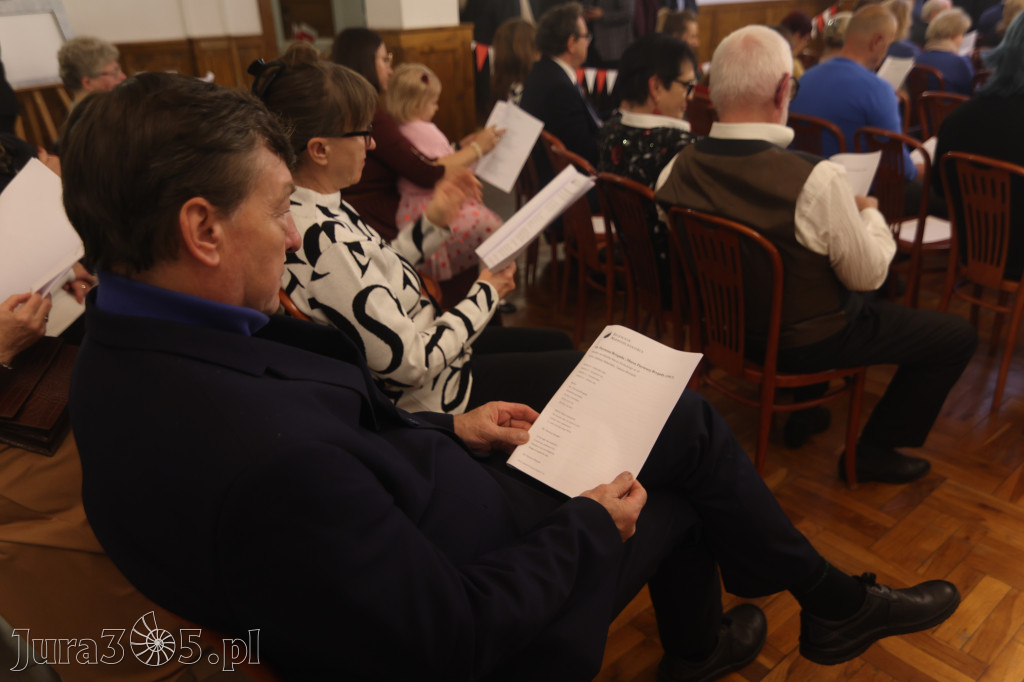 Fotorelacja: Święto Niepodległości w Pałacyku nad Wartą w Zawierciu Kromołowie