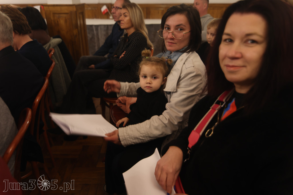 Fotorelacja: Święto Niepodległości w Pałacyku nad Wartą w Zawierciu Kromołowie