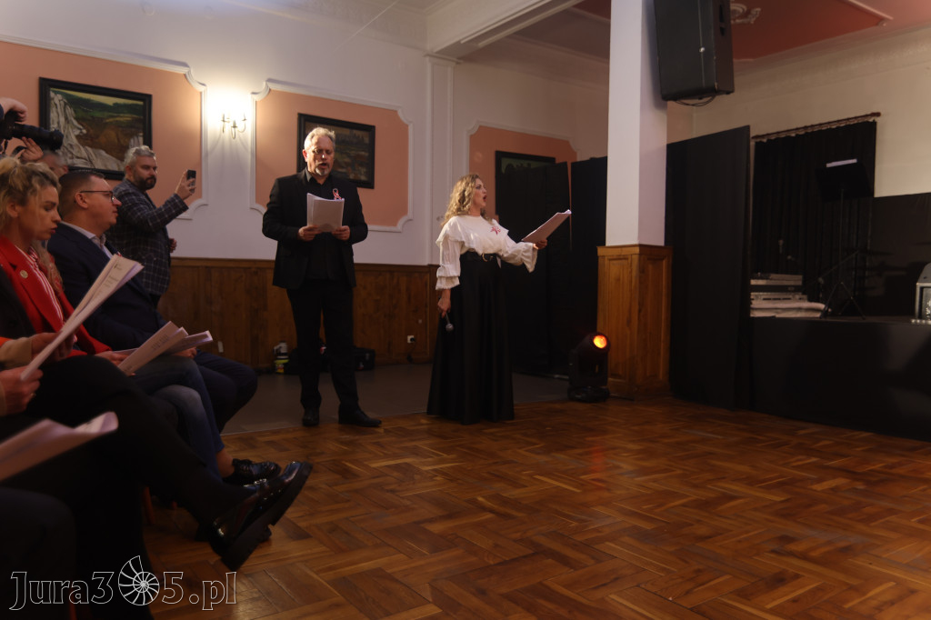 Fotorelacja: Święto Niepodległości w Pałacyku nad Wartą w Zawierciu Kromołowie