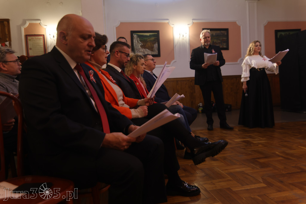 Fotorelacja: Święto Niepodległości w Pałacyku nad Wartą w Zawierciu Kromołowie