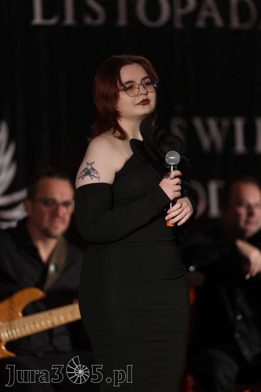 Fotorelacja: Święto Niepodległości w Pałacyku nad Wartą w Zawierciu Kromołowie