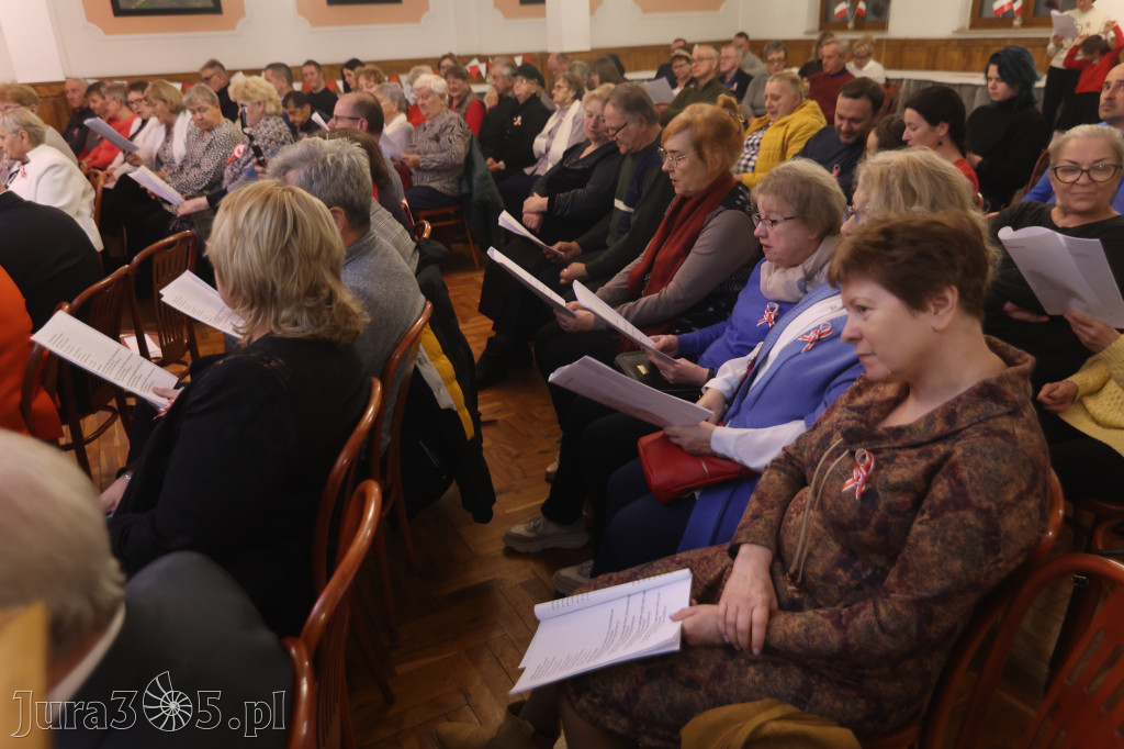 Fotorelacja: Święto Niepodległości w Pałacyku nad Wartą w Zawierciu Kromołowie