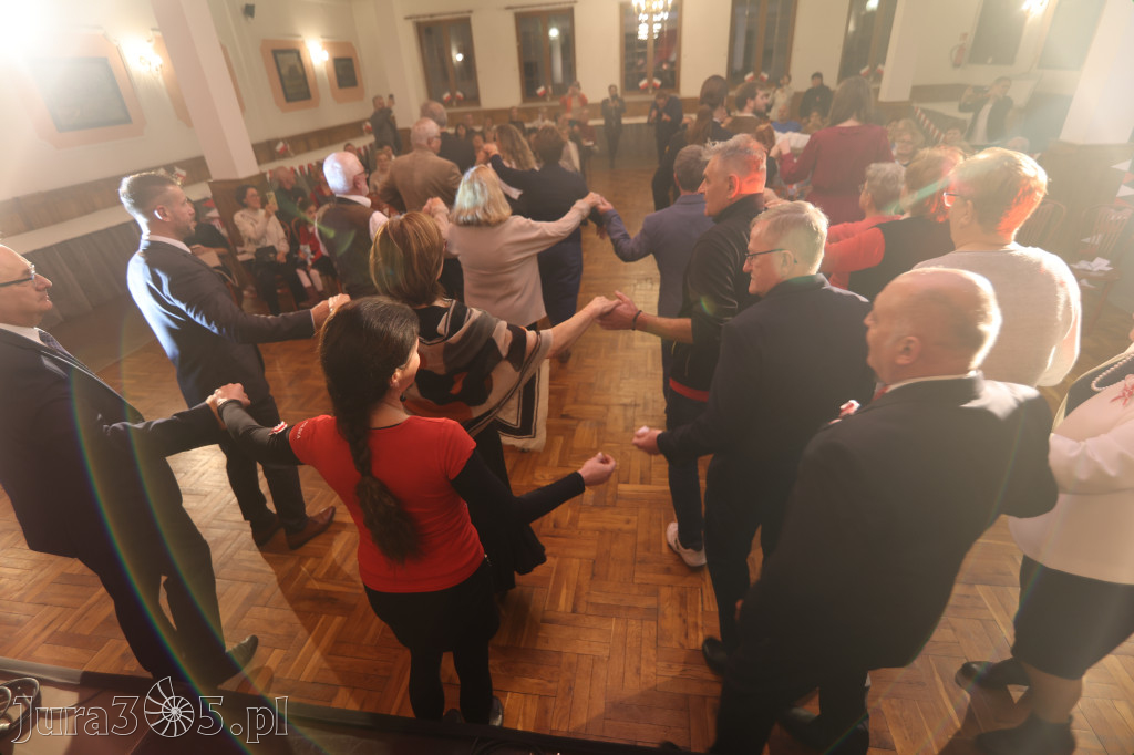 Fotorelacja: Święto Niepodległości w Pałacyku nad Wartą w Zawierciu Kromołowie