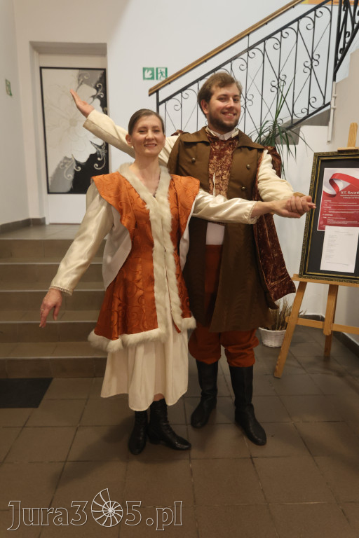 Fotorelacja: Święto Niepodległości w Pałacyku nad Wartą w Zawierciu Kromołowie
