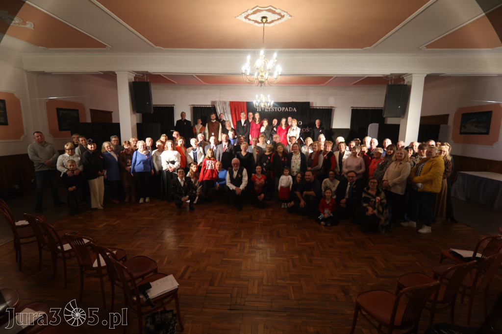 Fotorelacja: Święto Niepodległości w Pałacyku nad Wartą w Zawierciu Kromołowie