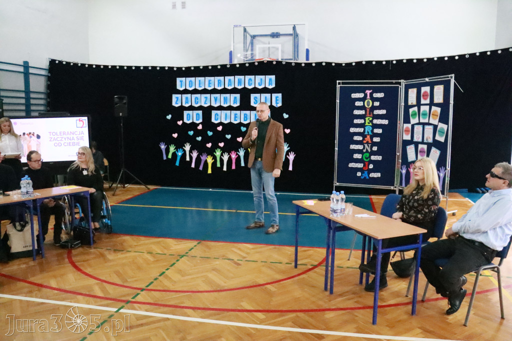 Fotorelacja: Panel dyskusyjny SP5 Zawiercie - Tolerancja zaczyna się od Ciebie!