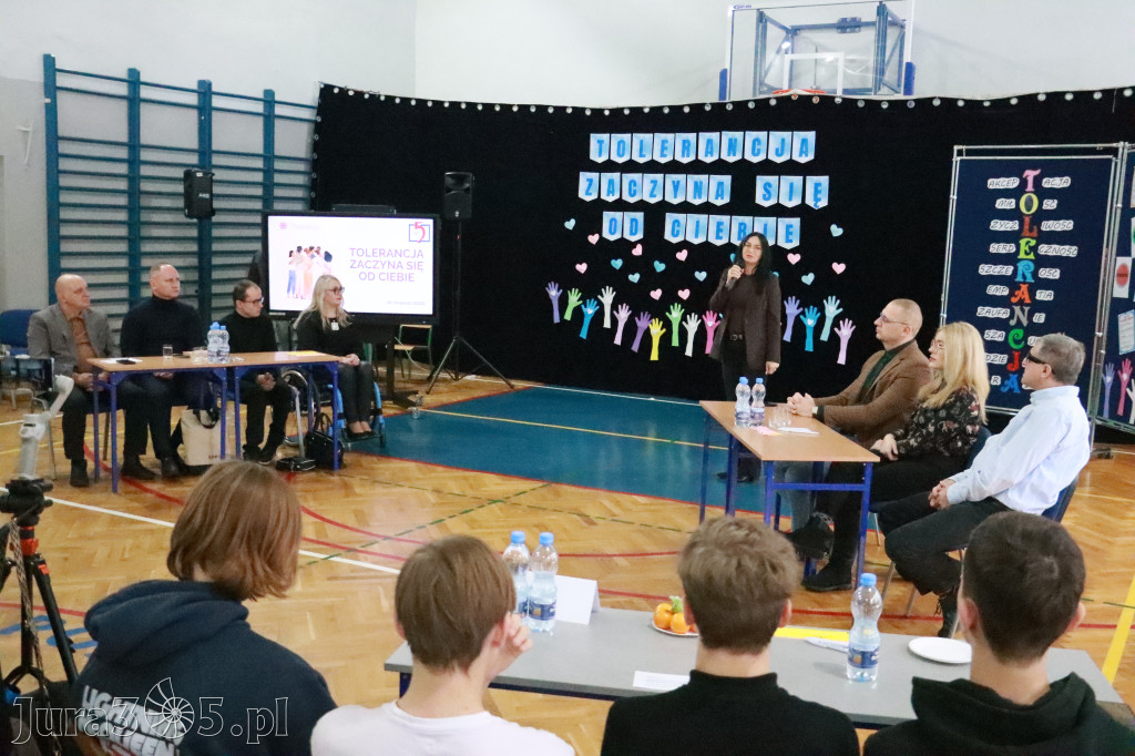 Fotorelacja: Panel dyskusyjny SP5 Zawiercie - Tolerancja zaczyna się od Ciebie!