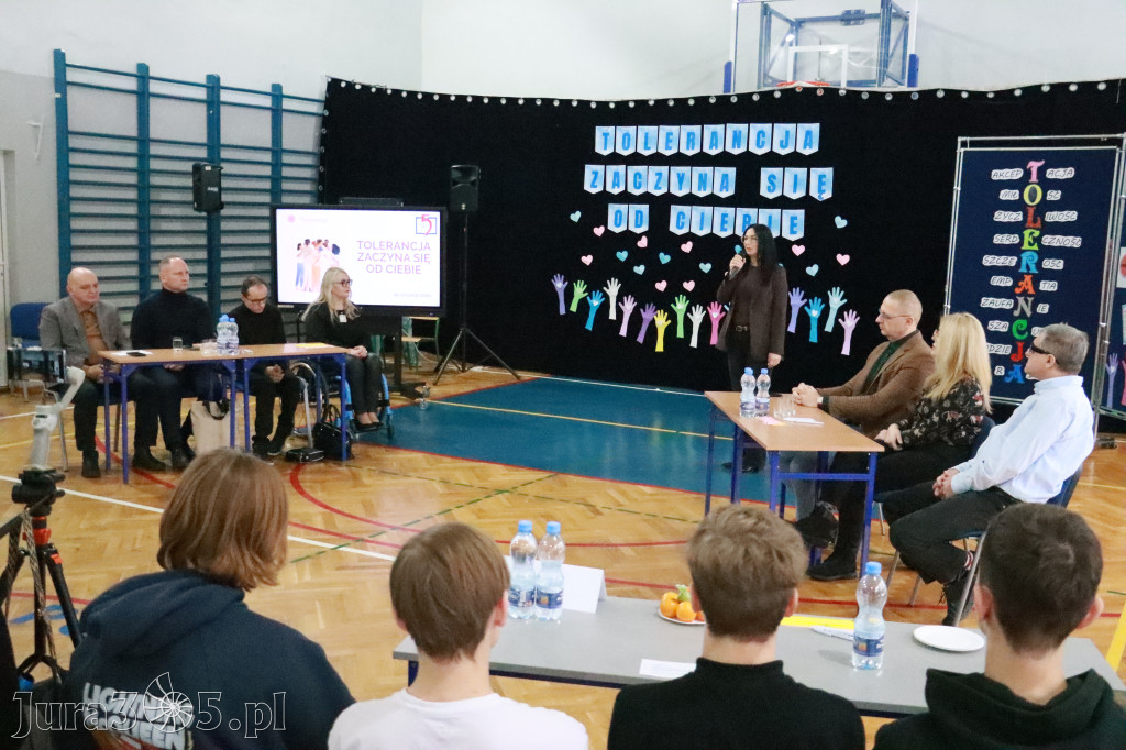 Fotorelacja: Panel dyskusyjny SP5 Zawiercie - Tolerancja zaczyna się od Ciebie!