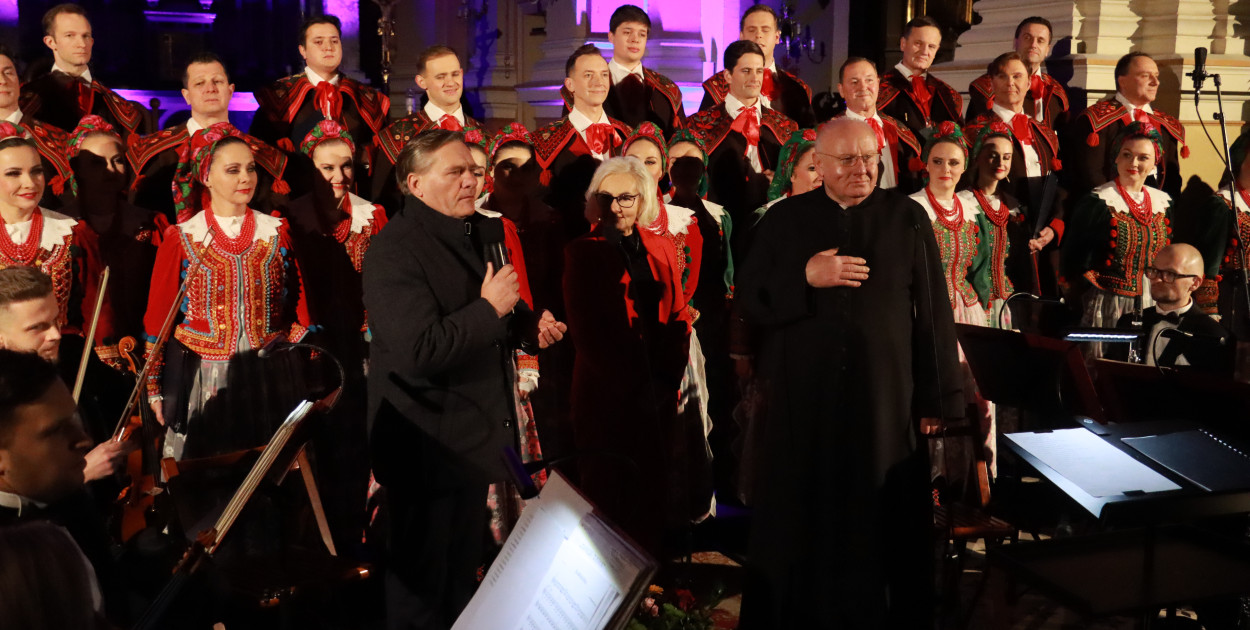 Fotorelacja: Koncert Zespół Pieśni i Tańca \