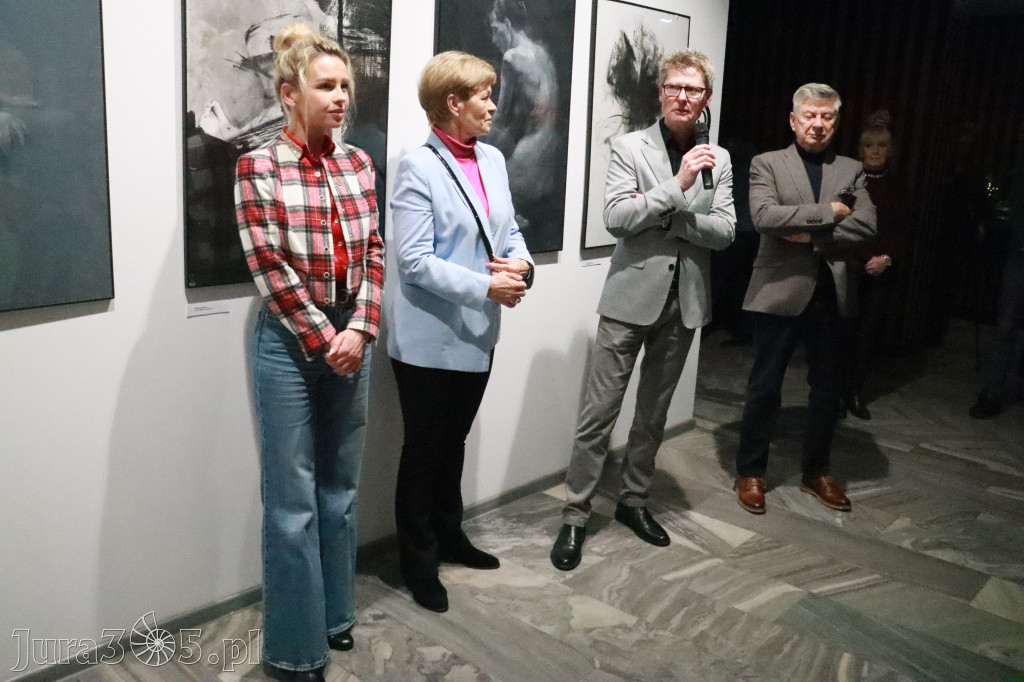 Fotorelacja: Wernisaż MIĘDZY LINIĄ A FORMĄ w MOK Zawiercie
