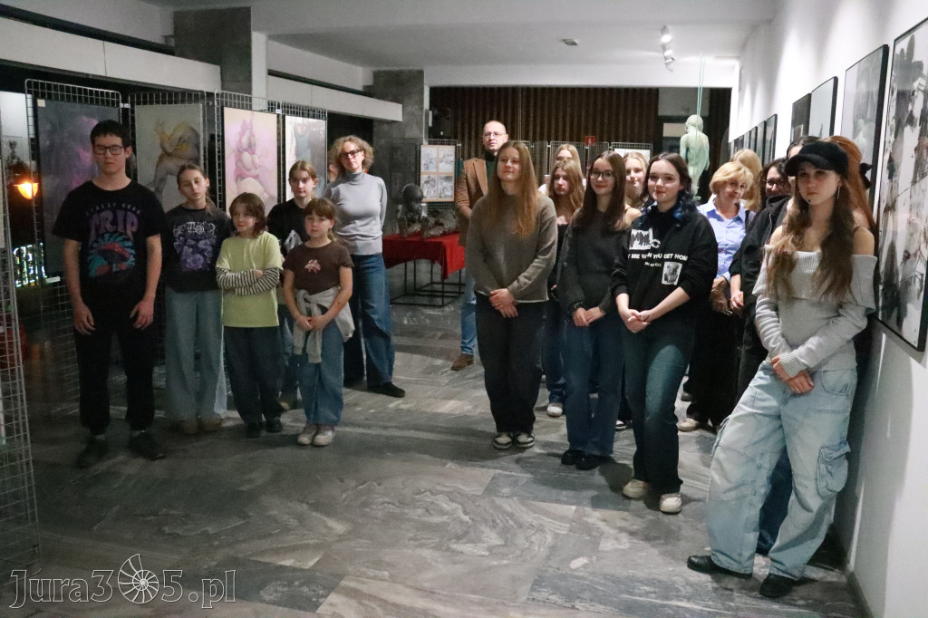 Fotorelacja: Wernisaż MIĘDZY LINIĄ A FORMĄ w MOK Zawiercie