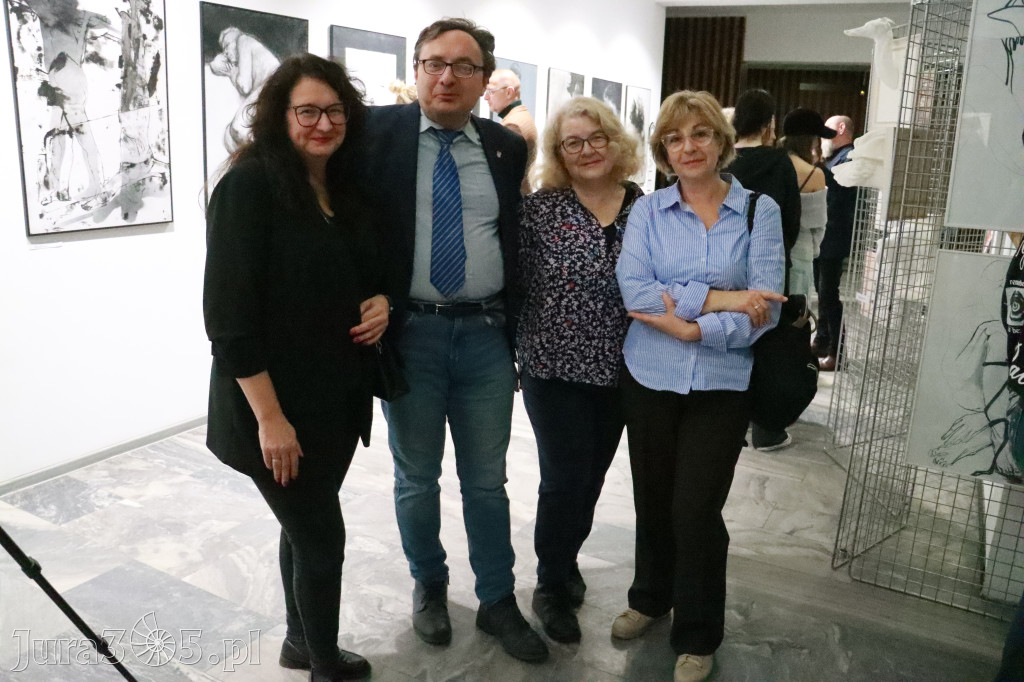 Fotorelacja: Wernisaż MIĘDZY LINIĄ A FORMĄ w MOK Zawiercie