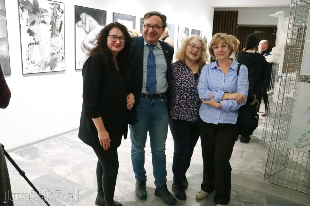 Fotorelacja: Wernisaż MIĘDZY LINIĄ A FORMĄ w MOK Zawiercie