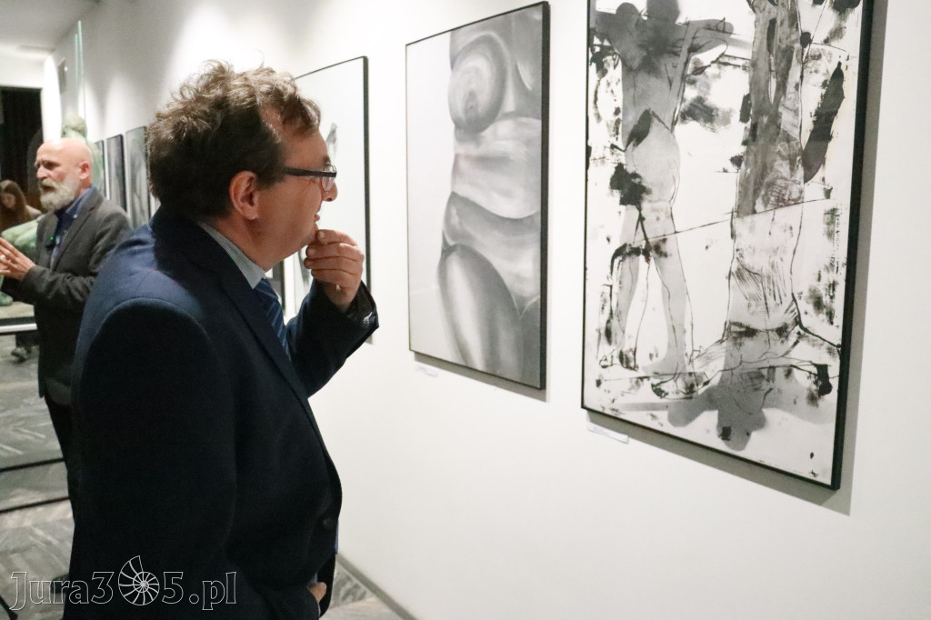 Fotorelacja: Wernisaż MIĘDZY LINIĄ A FORMĄ w MOK Zawiercie
