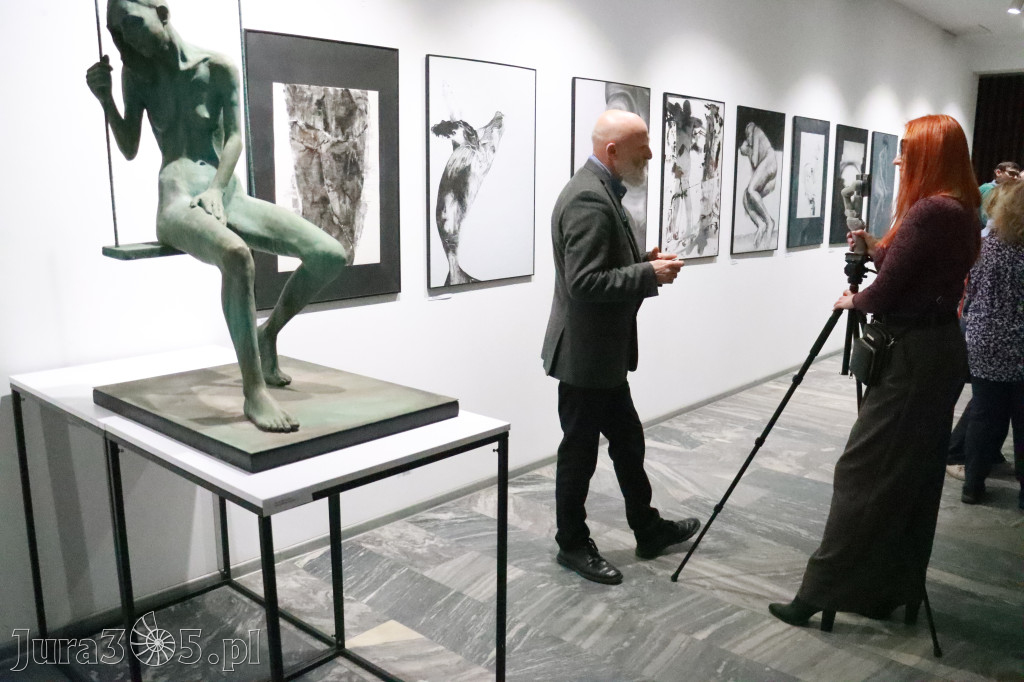 Fotorelacja: Wernisaż MIĘDZY LINIĄ A FORMĄ w MOK Zawiercie
