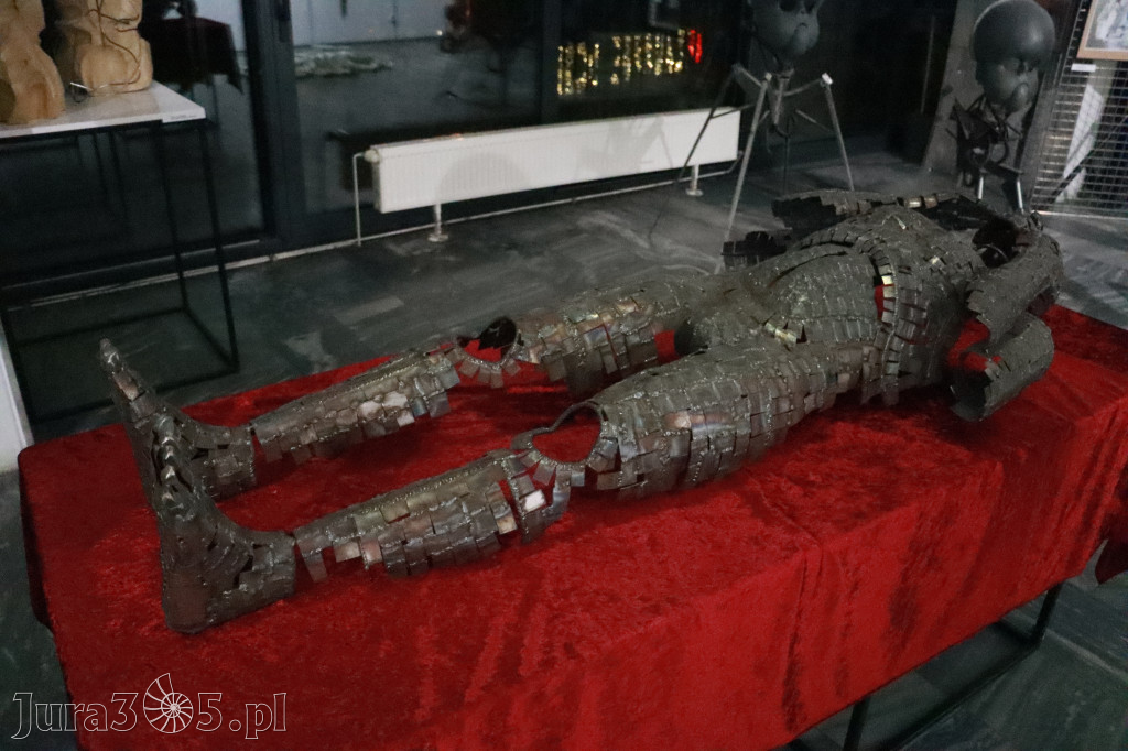 Fotorelacja: Wernisaż MIĘDZY LINIĄ A FORMĄ w MOK Zawiercie
